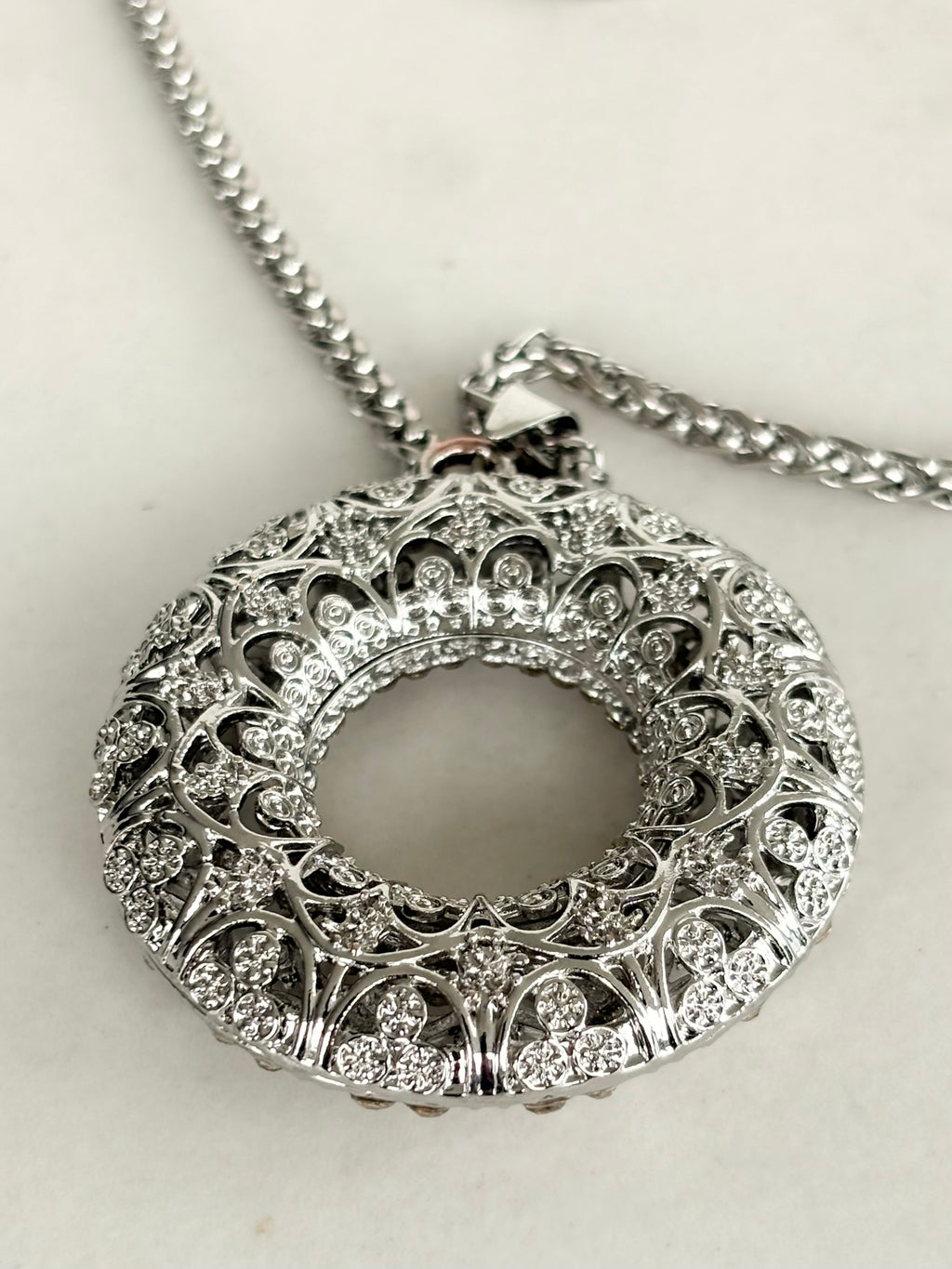 Silver Crystal Filigree Circle Pendant Necklace