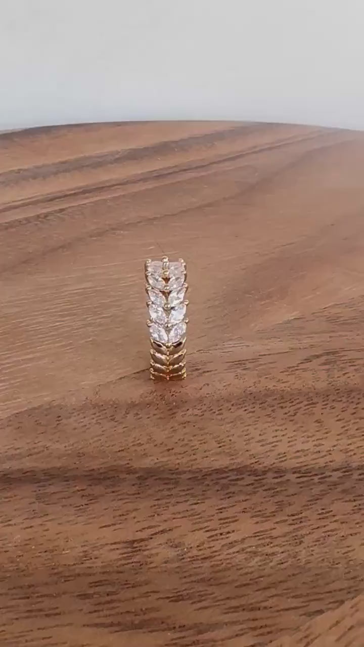 Botanical Gold Leaf Marquise Zircon Ring